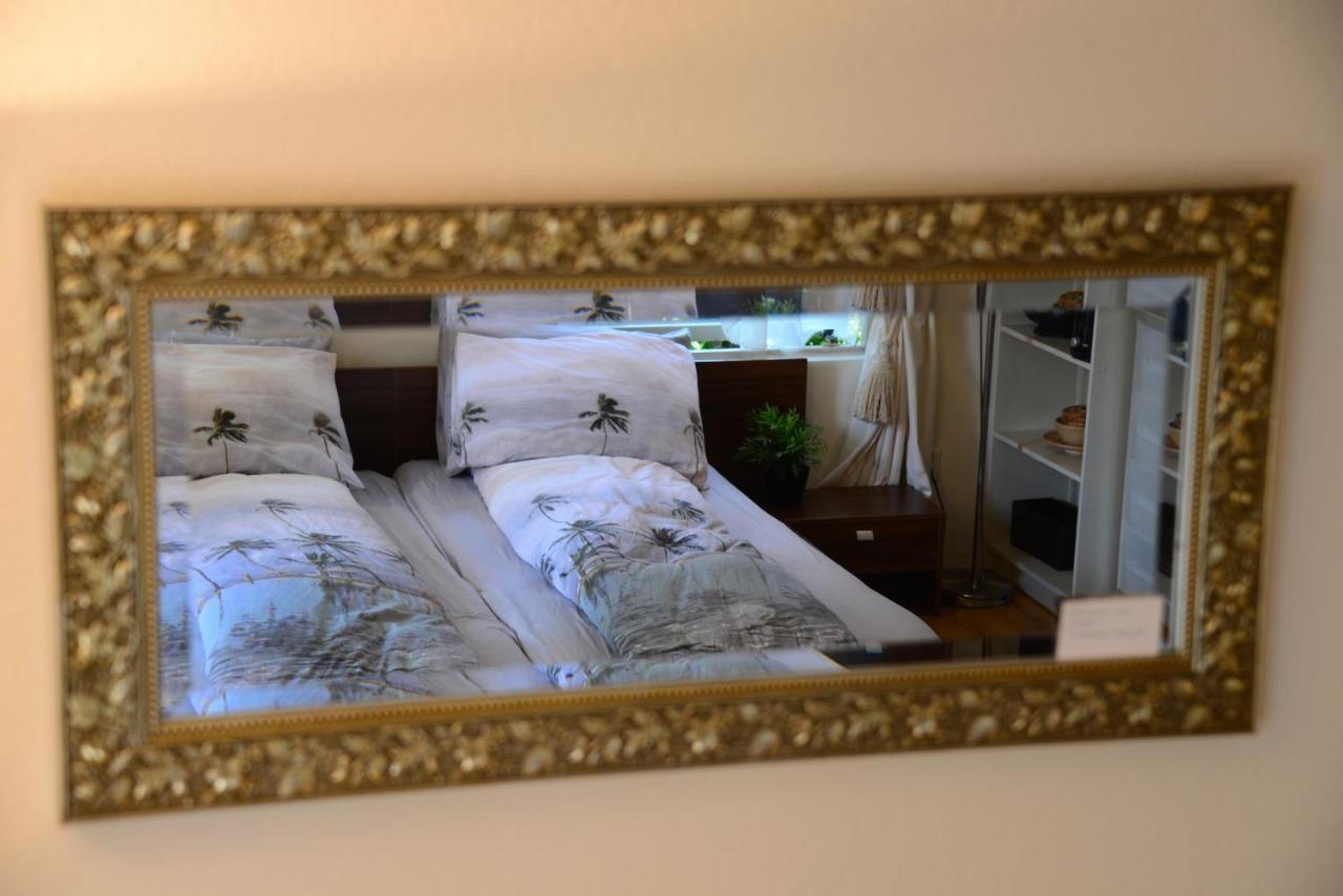 It Tunhuske Bed & Breakfast Renkum Bagian luar foto