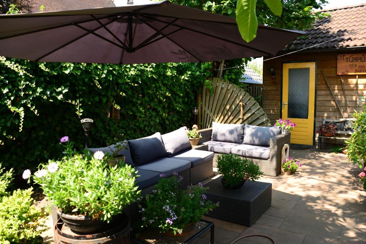 It Tunhuske Bed & Breakfast Renkum Bagian luar foto